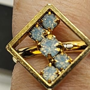 10k Opalescent diamond ring